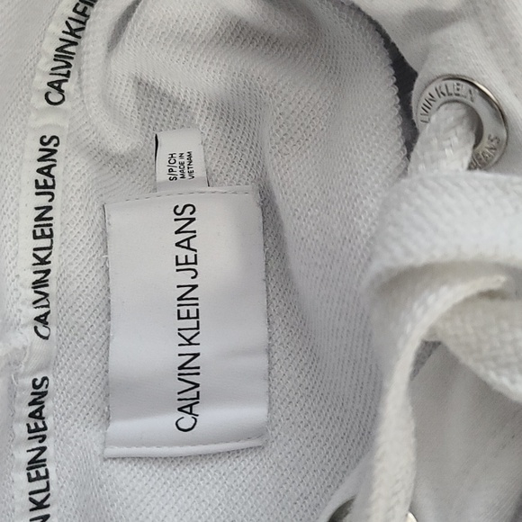 Calvin Klein Women's White Monogram Logo Cropped Hoodie(Sz S/M) - Picture 5 of 10